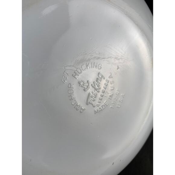 1950S Anchor Hocking/Fire King#437 MILK GLASS 1-1/2 QT  Vintage Fire King Peach Blossom Milk Glass Casserole Dish #437 - 1 1/2 Qt